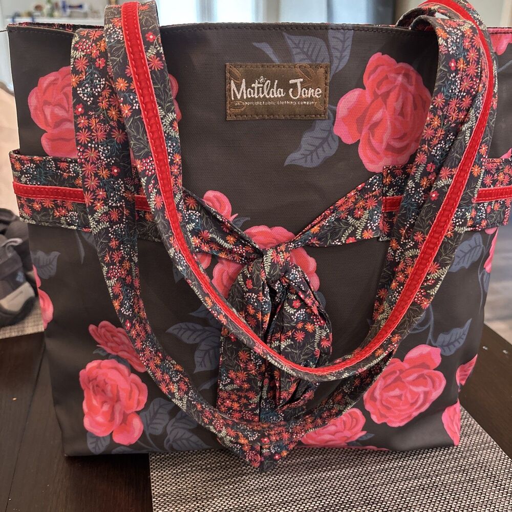 Matilda Jane Tote Bag Floral Shoulder Black Pink Print Beach Snap Closure 13”